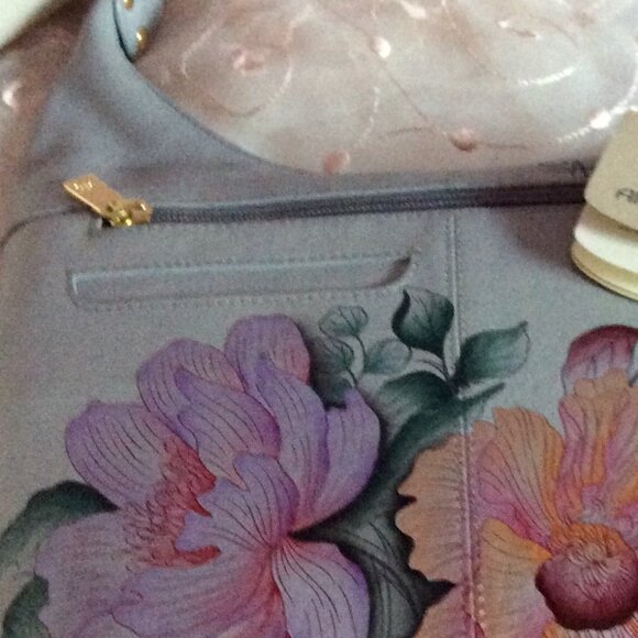 Brand New Gorgeous Anuschka Genuine Leather Hobo in Bel Fiori design - Picture 6 of 11